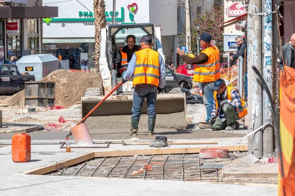 Heraklion Greece March 2018 Construction Workers Doing Work Street — Stock Photo, Image