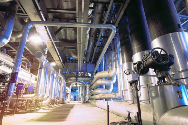 Sanayi Bölgesi, çelik boru hatları, vanalar, kabloları ve yürüyüş yolları