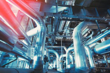 donanımları, kablolar ve borular modern Endüstr içinde bulunan