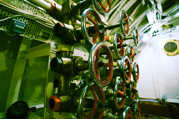 Detailed view of valves and pipes in old submarine — Stock Photo, Image