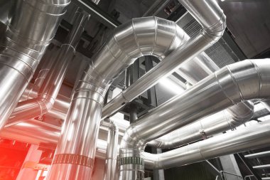 donanımları, kablolar ve borular modern Endüstr içinde bulunan