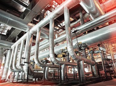 donanımları, kablolar ve borular modern Endüstr içinde bulunan