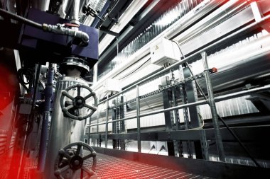 Endüstriyel çelik boru hatları ve vanalar