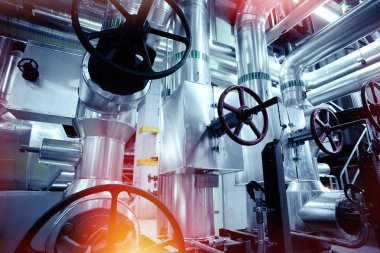 donanımları, kablolar ve borular modern Endüstr içinde bulunan