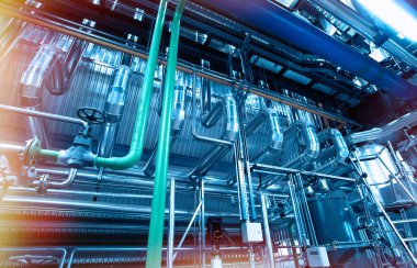 Sanayi bölgesi, çelik boru hatları ve kablolar