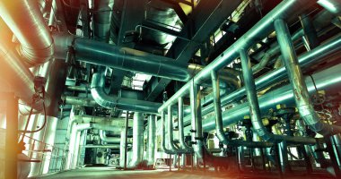 donanımları, kablolar ve borular modern Endüstr içinde bulunan