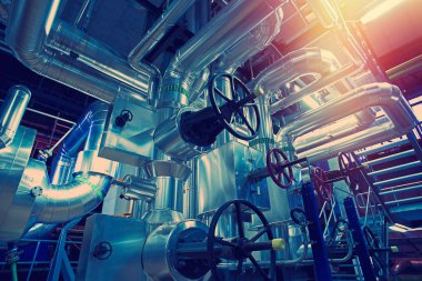 donanımları, kablolar ve borular modern Endüstr içinde bulunan