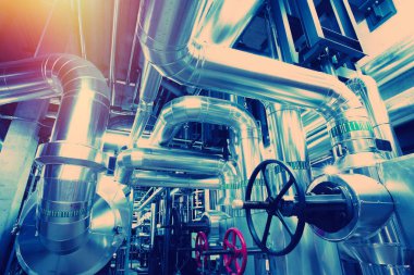 donanımları, kablolar ve borular modern Endüstr içinde bulunan