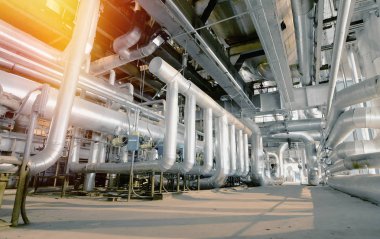 Sanayi Bölgesi, çelik boru hatları, subaplar ve kabloları