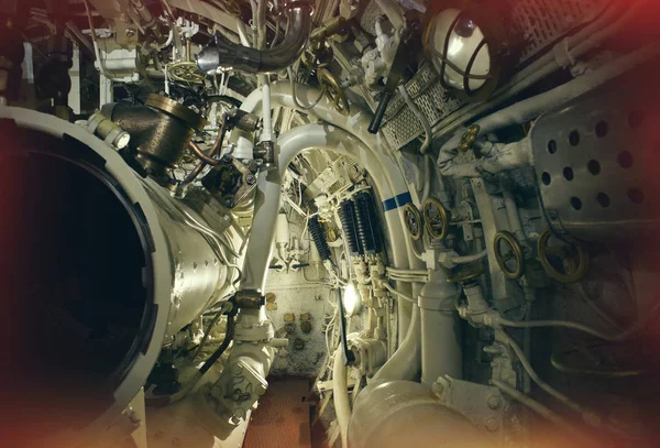 Detailed view of valves and pipes in old submarine — Stock Photo, Image