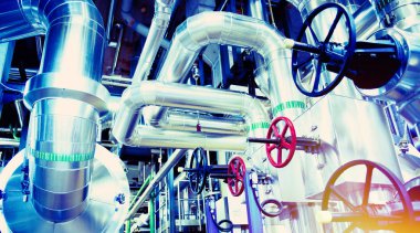 donanımları, kablolar ve borular modern Endüstr içinde bulunan