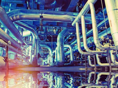 ekipman, kablolar ve borular