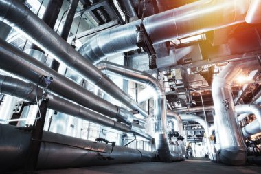 donanımları, kablolar ve borular modern Endüstr içinde bulunan