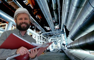 Fabrika ekipmanına karşı manuel okuma mühendisi