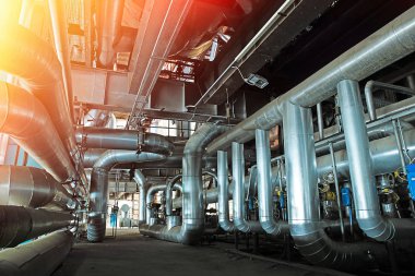 donanımları, kablolar ve borular modern Endüstr içinde bulunan