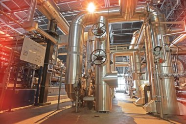 donanımları, kablolar ve borular modern Endüstr içinde bulunan