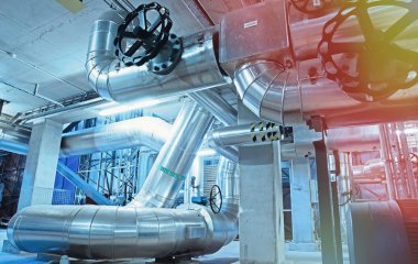 donanımları, kablolar ve borular modern Endüstr içinde bulunan