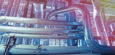 donanımları, kablolar ve borular modern Endüstr içinde bulunan