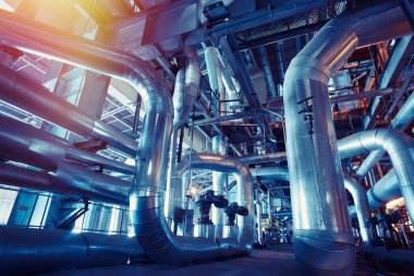 donanımları, kablolar ve borular modern Endüstr içinde bulunan