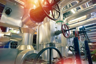 donanımları, kablolar ve borular modern Endüstr içinde bulunan