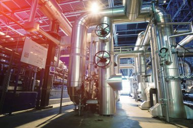 Sanayi Bölgesi, çelik boru hatları, subaplar ve kabloları