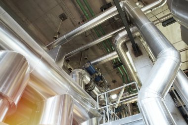 donanımları, kablolar ve borular modern Endüstr içinde bulunan