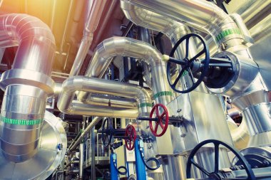 donanımları, kablolar ve borular modern Endüstr içinde bulunan