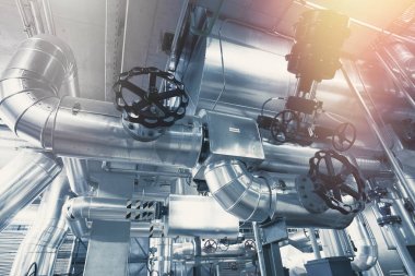 donanımları, kablolar ve borular modern Endüstr içinde bulunan