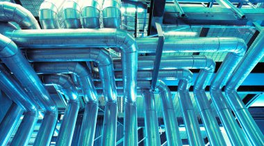 donanımları, kablolar ve borular modern Endüstr içinde bulunan