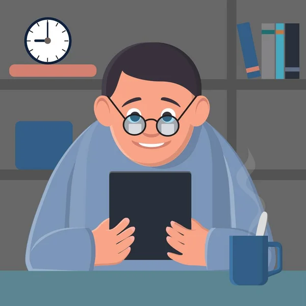 Gözlüklü Genç Bir Adam Masada Oturuyor Tablete Bakıyor Nternet Hayat — Stok Vektör