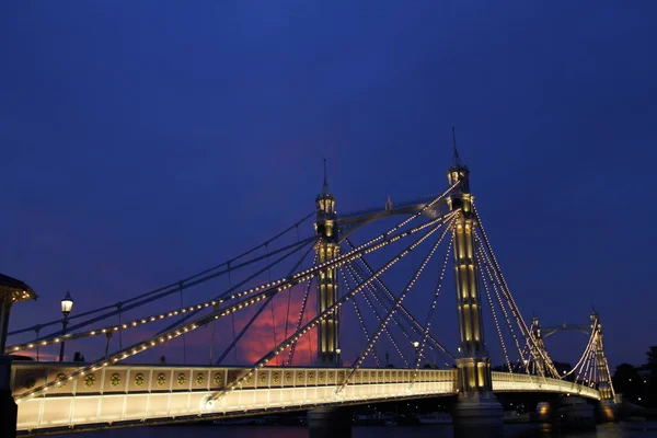 Albert Bridge London View Albert Bridge Evening Sunset Lights Bridge — Stock Photo, Image