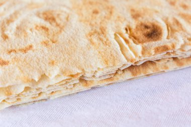 Geleneksel sardunya ekmeği