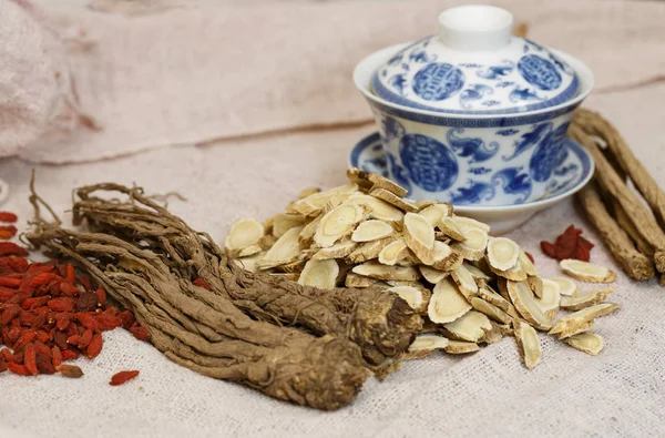 Materiales medicinales chinos — Foto de Stock