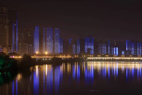 Modern város éjjel — Stock Fotó