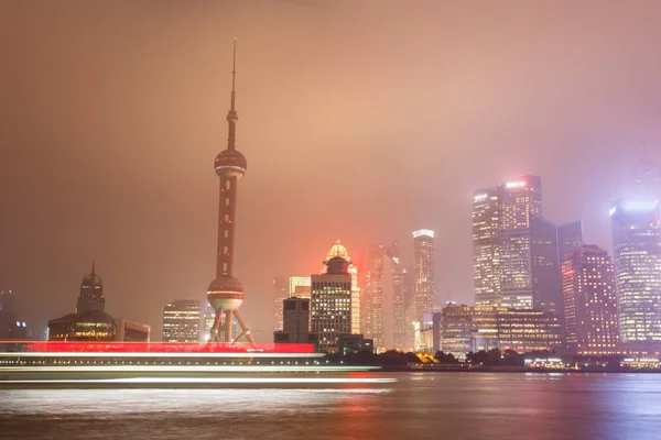 현대 도시 야경, 고층 빌딩에서 상하이, 중국 — 스톡 사진