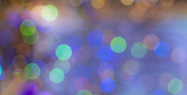 Renkli şehir açık renkli, gerçek dışı halo