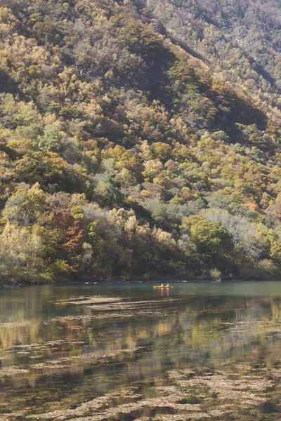 Sichuan china songpinggou herbstliche landschaft — Stockfoto