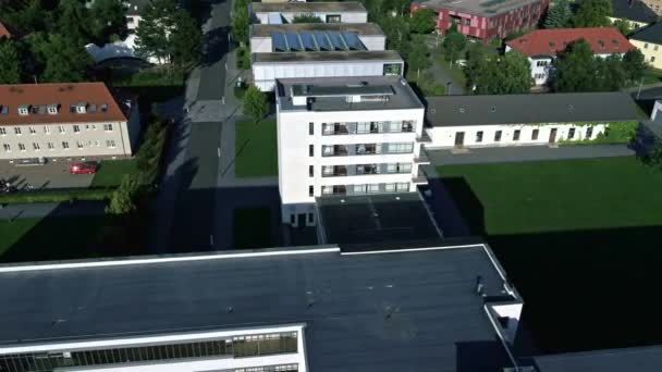 Impresionante Vista Aérea Bauhaus Dessau Alemania Hecha Con Dron — Vídeo de stock