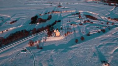 Şefaat Bogolyubovo, Vladimir Oblast, Rusya Federasyonu, Nerl üzerinde Kilisesi hava görünümünü çarpıcı drone ile yapılan