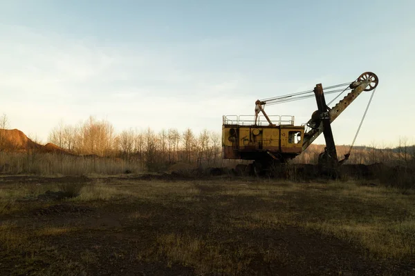 Excavadora soviética abandonada — Foto de Stock