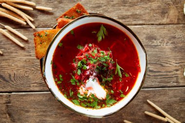 Rus Ukrayna pancar kökü çorbası çorbası.