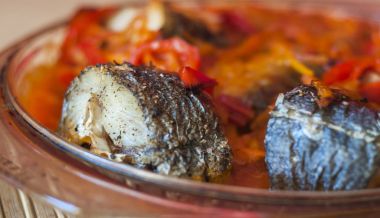 Alaska-Kömür balığı sebze ile