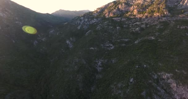 Szép légi drone felvételek mountain. 4k — Stock videók
