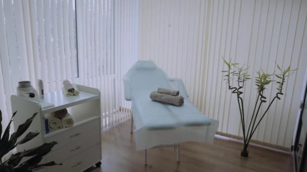 Cosmetologie en massage kamer interieurdesign — Stockvideo