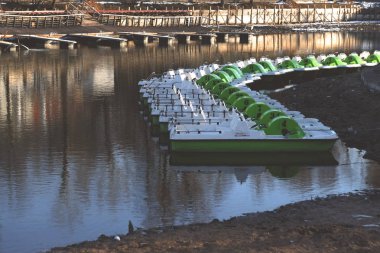 Katamaran Nehri üzerinde