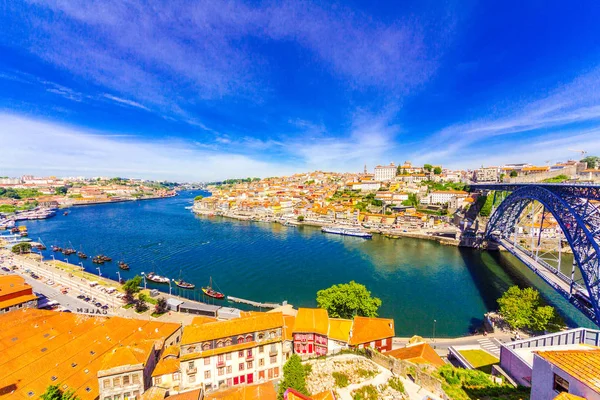 Vista panoramica del duero y el puente de Luis I — Stockfoto