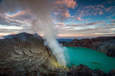 Mt. Ijen'de krater