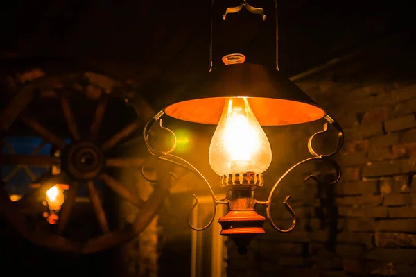 昔ながらのランプ照明 — ストック写真