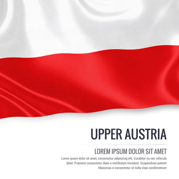 Bandera del Estado austríaco Alta Austria ondeando sobre un fondo blanco aislado . —  Fotos de Stock