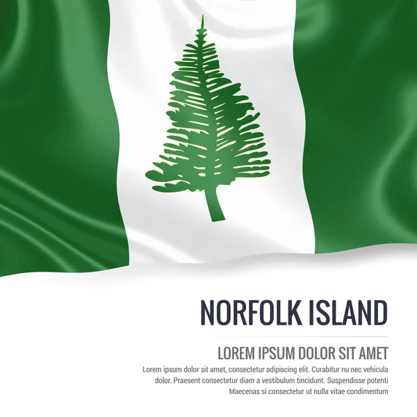 Bandiera Norfolk Island. Bandiera di seta di Norfolk Island sventola su uno sfondo bianco isolato con l'area di testo bianco per il messaggio di annuncio. Rendering 3D . — Foto Stock